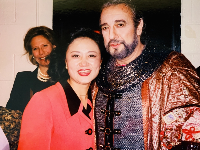 3、与大师多明戈在华盛顿肯尼迪中心_proc.jpg